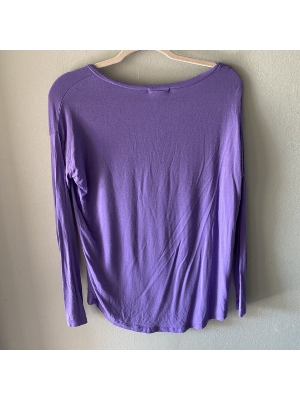 Top. Size M - Picture 3 of 3
